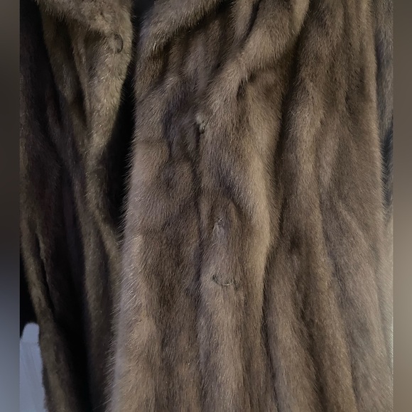 Authentic mink coat - Picture 8 of 8